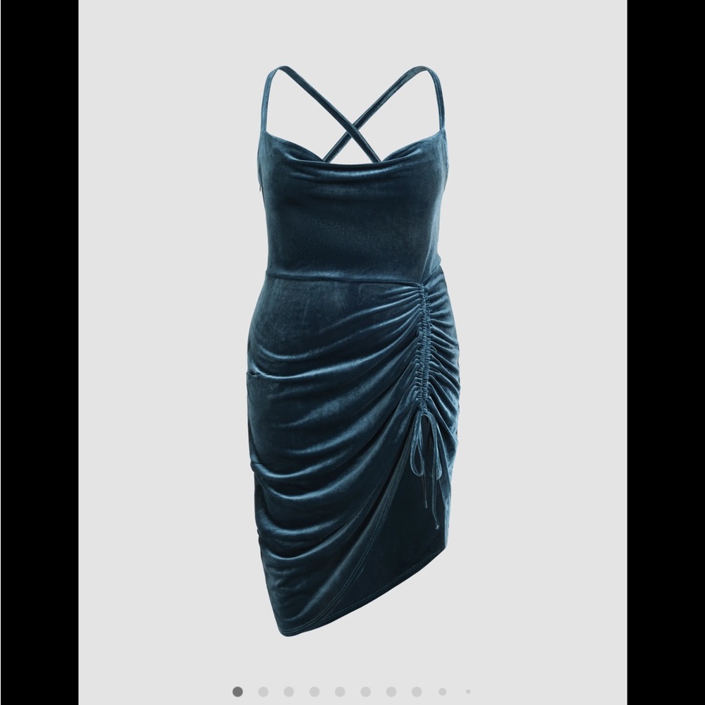 Cider VELVET RUCHED MINI DRESS CURVE & PLUS